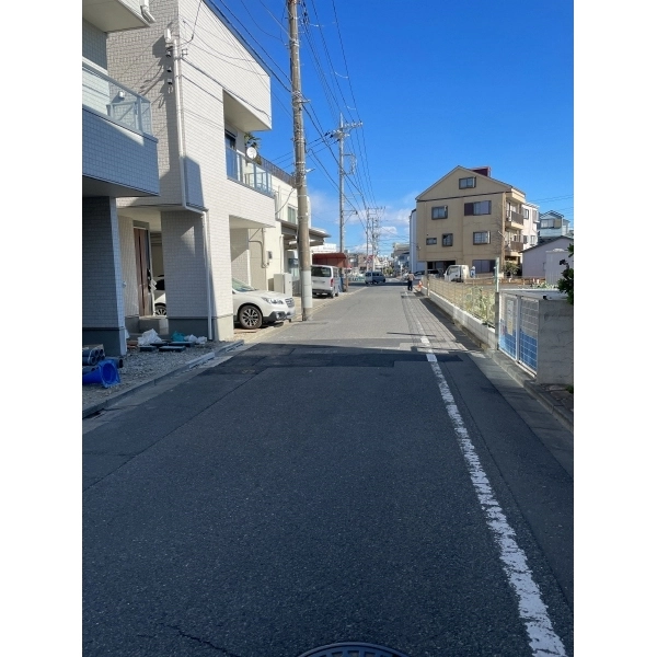 足立区保木間５丁目 前面道路