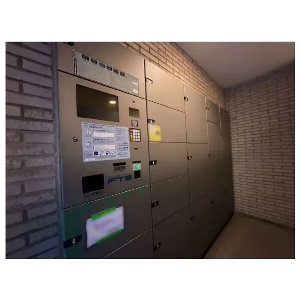 オーベル三鷹下連雀 宅配ボックス