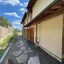 京都市右京区嵯峨観空寺久保殿町 玄関外