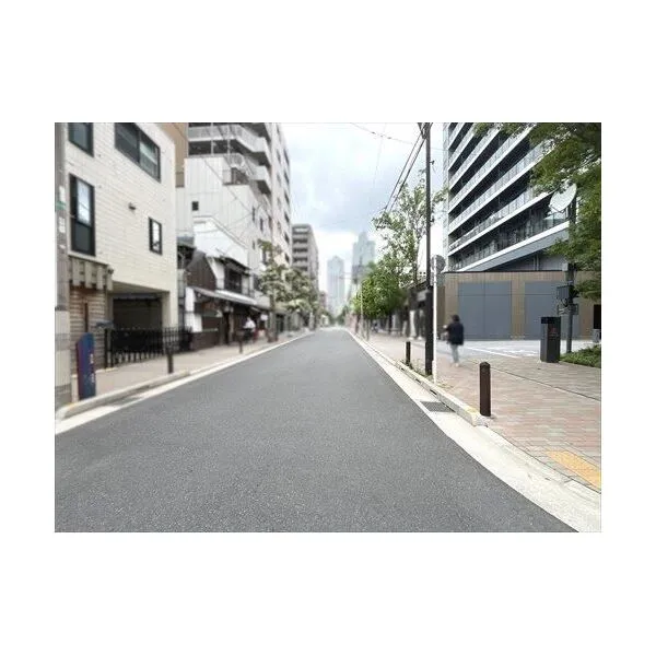 ＭＩＤ　ＴＯＷＥＲ　ＧＲＡＮＤ 前面道路（２０２６年６月撮影）