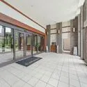 ユニヴェルシオール学園の丘 エントランス