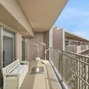 ユニヴェルシオール学園の丘 バルコニー