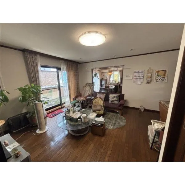 市川市菅野４丁目 居室・リビング