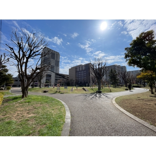 草加市栄町3丁目 松原団地西口公園(公園)まで約770m(徒歩10分)