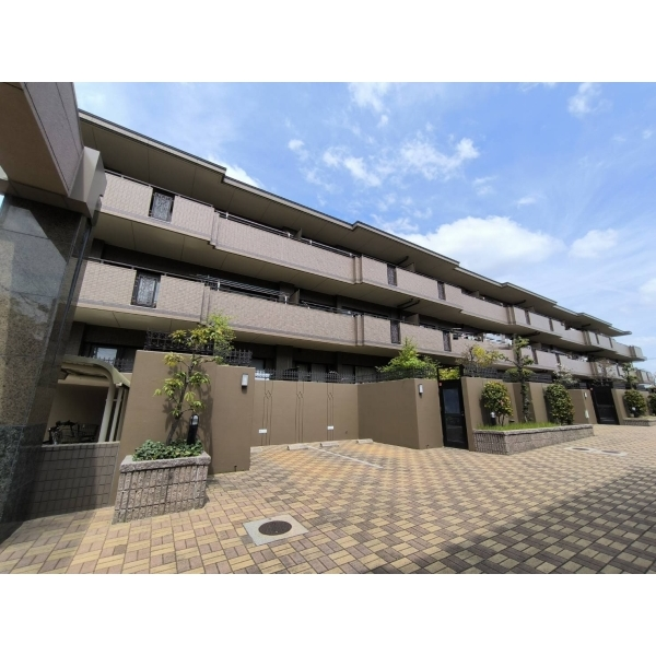 ライオンズガーデンヒルズ富士見台参番館 外観