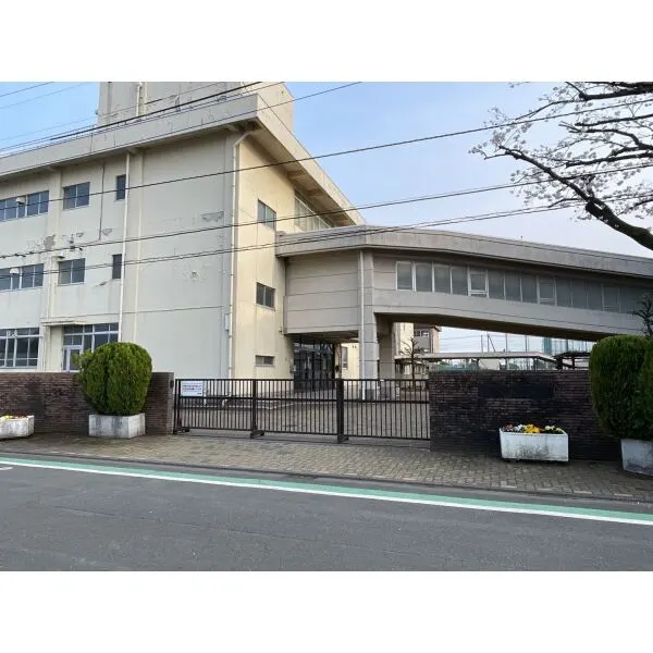 相模原市南区御園3丁目 相模原市立麻溝台中学校(中学校)まで約890m(徒歩12分)