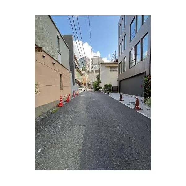 渋谷区恵比寿4丁目 前面道路