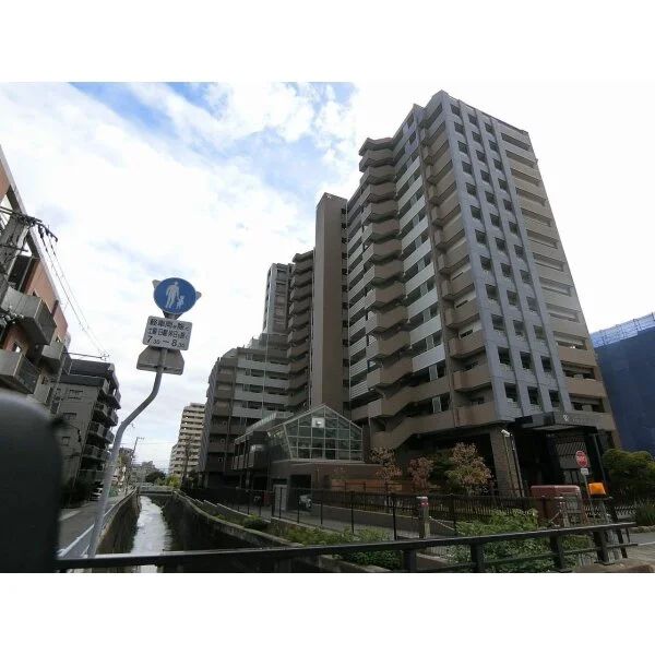 ワコーレ神戸本山ガーデンズ 外観