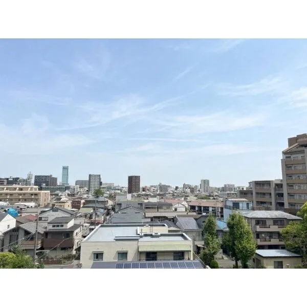 ライオンズマンション万代東 共用廊下からの眺望