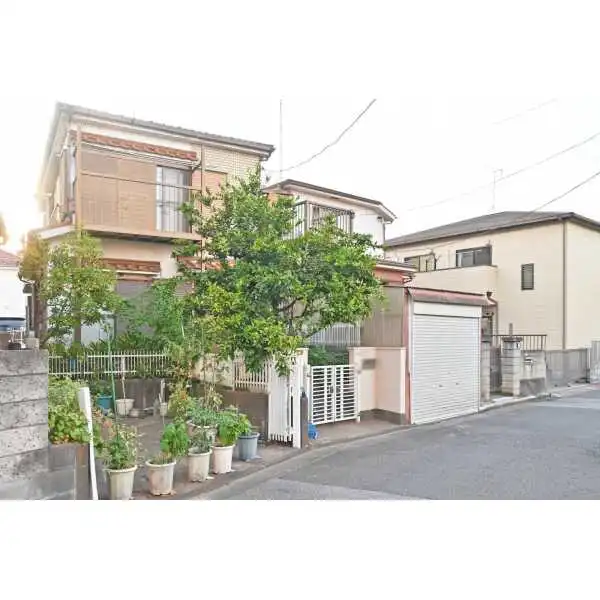 足立区東六月町