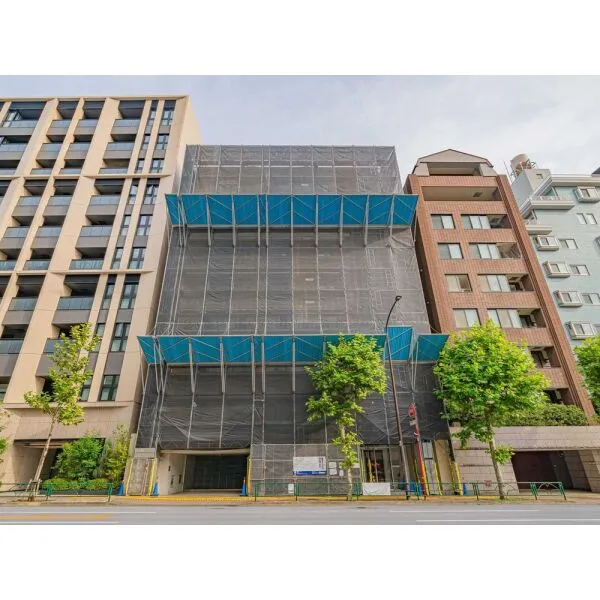 南麻布5108 外観：大規模修繕工事中(撮影年月：2026年10月)