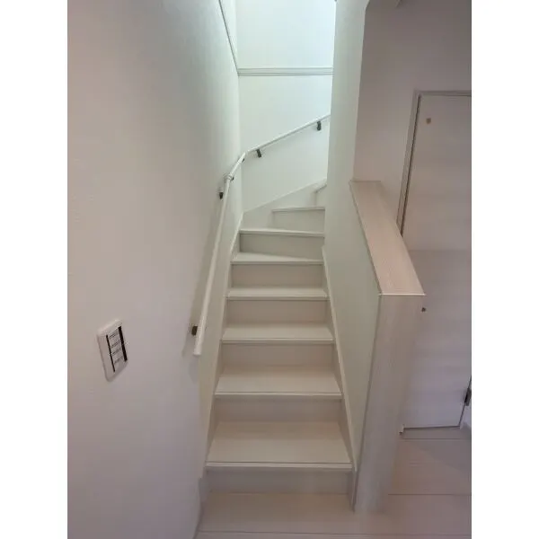 横浜市旭区白根５丁目 階段