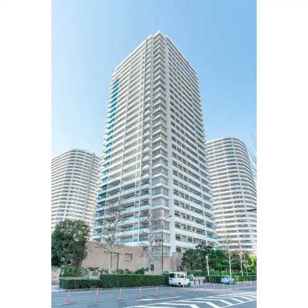 Ｍ．Ｍ．ＴＯＷＥＲＳ　ｔｈｅ　Ｓｏｕｔｈ 外観