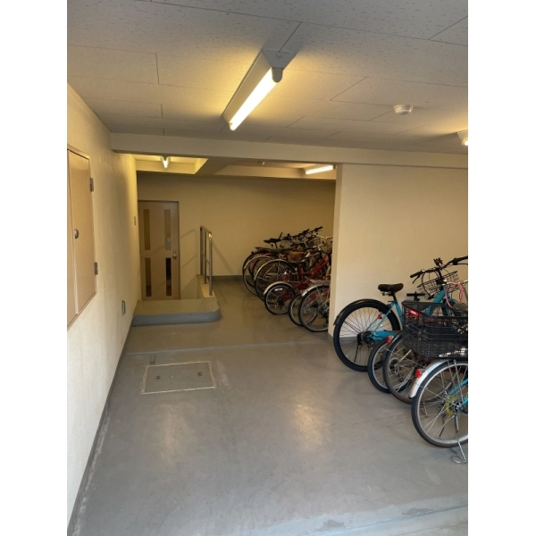 パークハウス南山 駐輪場