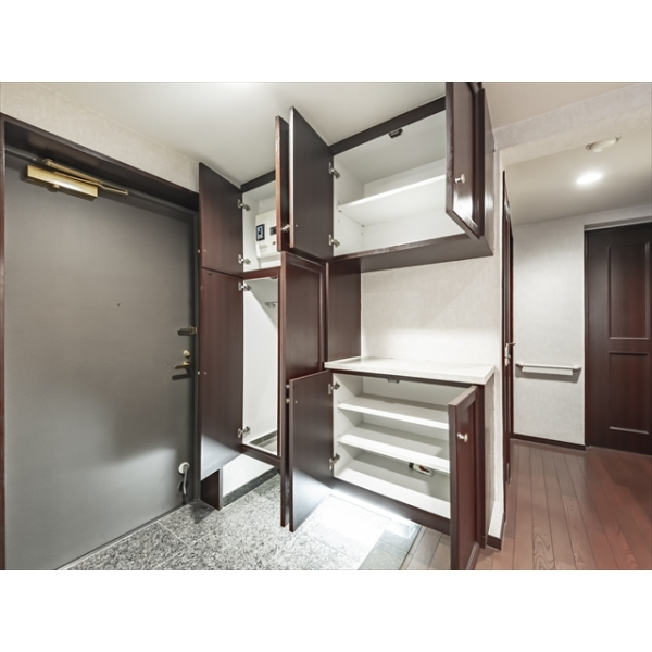 パークハウス南山 玄関