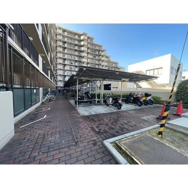 南海グリーンコート泉北深井 駐輪場