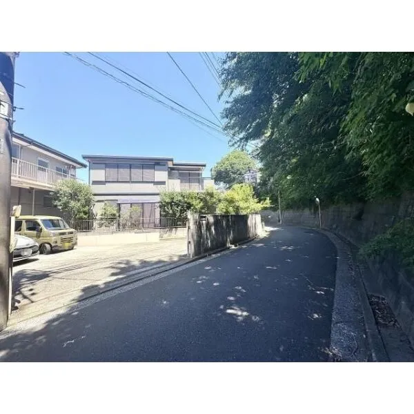 横浜市戸塚区舞岡町 前面道路含む現地写真