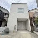 川口市坂下町４丁目 外観：・2010年築・3階建て・注文住宅・鳩ケ谷駅　徒歩10分(撮影年月：2026年08月)