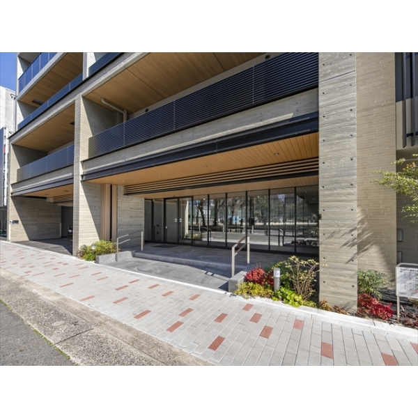 ダイアパレス金山フォレストフロント エントランス外観