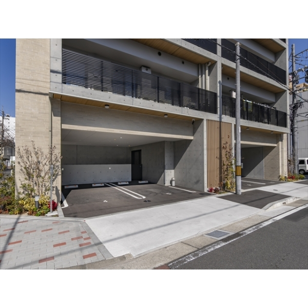 ダイアパレス金山フォレストフロント 駐車場