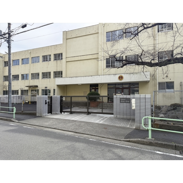 ダイアパレス金山フォレストフロント 名古屋市立平和小学校（小学校）まで約220m（徒歩3分）