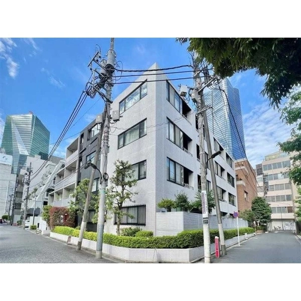 小田急コアロード六本木フロンテ 外観