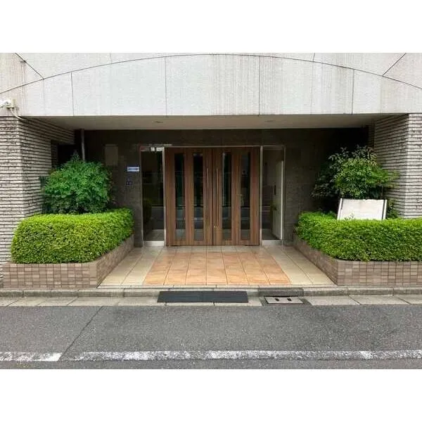 ベルグコート木場センティオ エントランス前