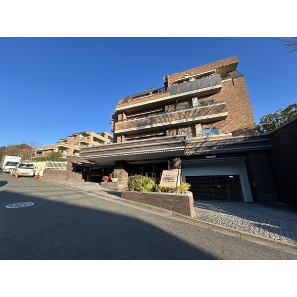 ノブレス新百合ヶ丘フォレストハウス 外観