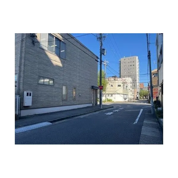 名古屋市東区東大曽根町 前面道路(南側)