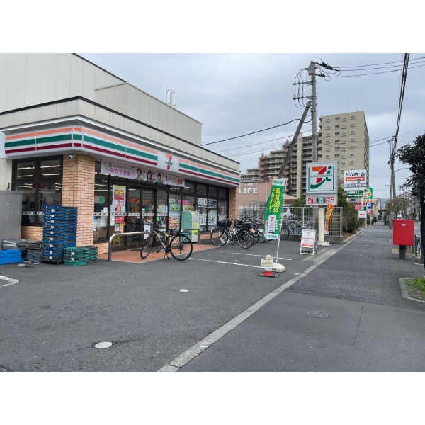 葛飾区立石８丁目 セブンイレブン葛飾奥戸2丁目店（コンビニ）まで約1100m（徒歩14分）