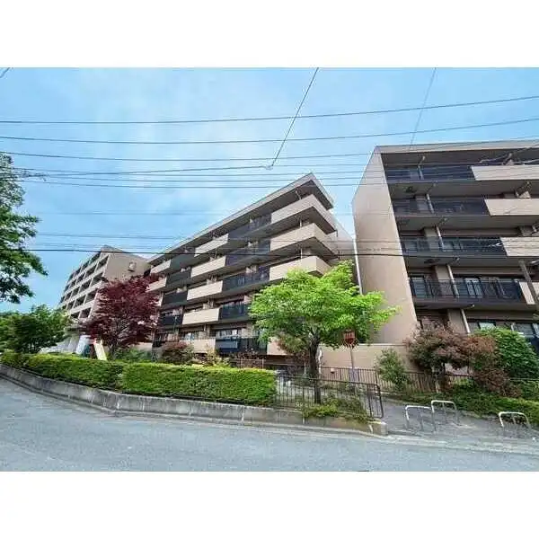 コスモ鶴見岸谷公園 外観