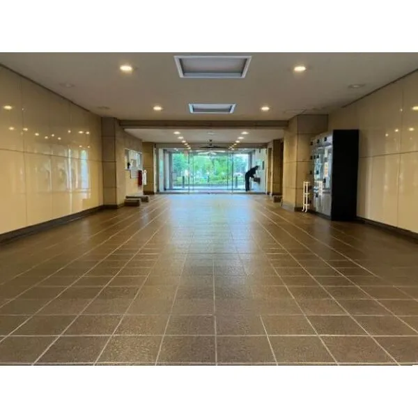 ローヤルシティ川口西 エントランスホール