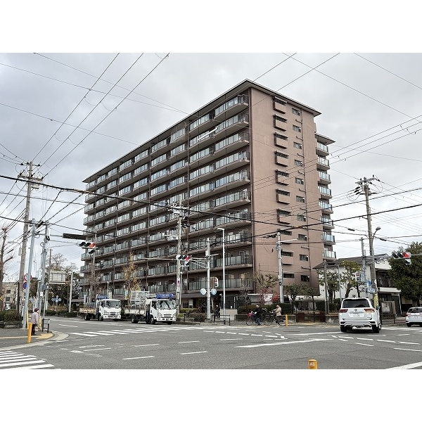 メガロコープ一号棟 外観