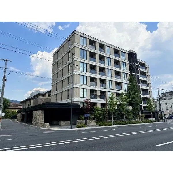 ローレルコート京都御所東 7階建、総戸数65戸
