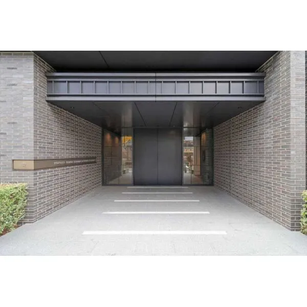 ワコーレ大阪新町タワーレジデンス エントランス