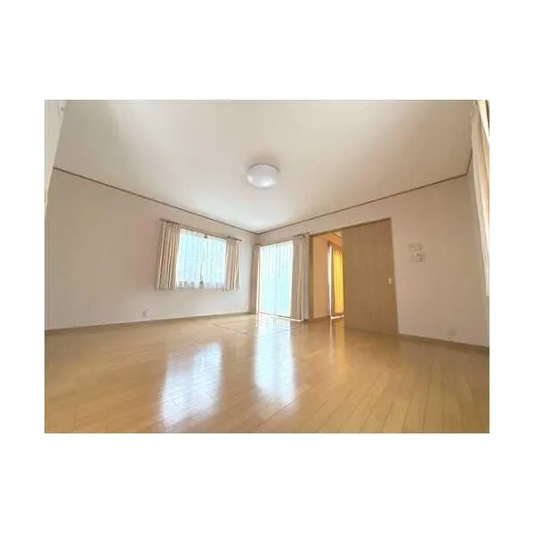 京都市西京区御陵峰ケ堂町１丁目 ＬＤＫ