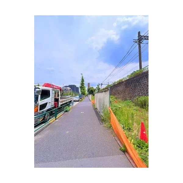 足立区千住関屋町 現地前面道路(2)