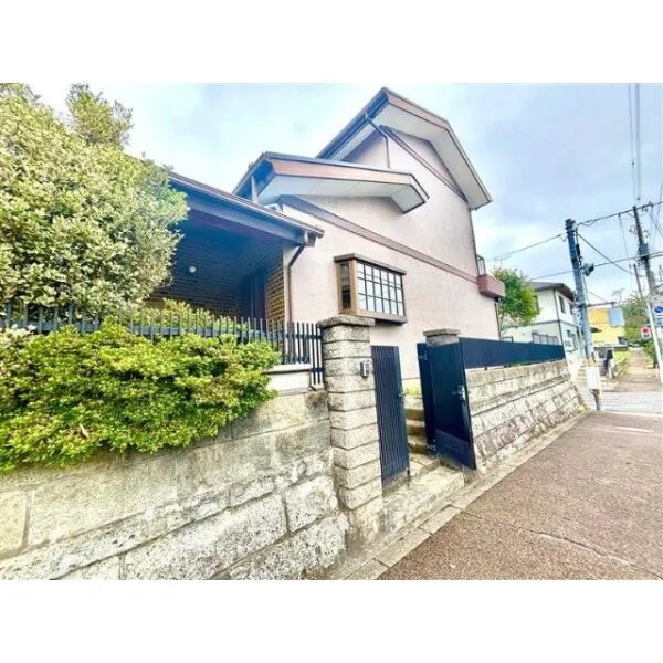 松戸市六高台６丁目 建物外観