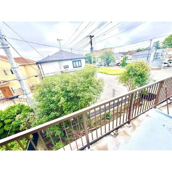 松戸市六高台６丁目 前面道路含む現地写真