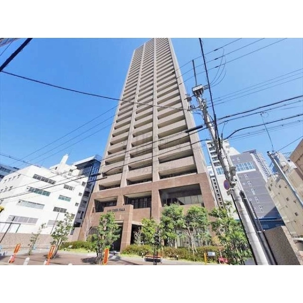 リーガルタワー大阪 外観