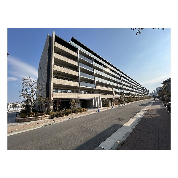 ローレルコート西宮甲子園 外観