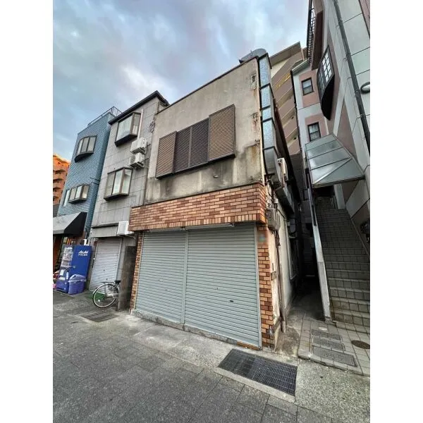 西宮市弓場町 現地（古家あり）：解体更地渡し(撮影年月：2026年04月)