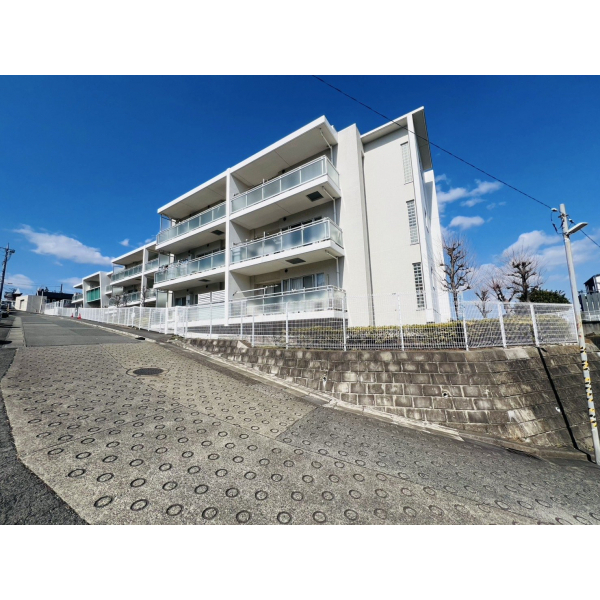 小田急コアロード読売ランド前 外観