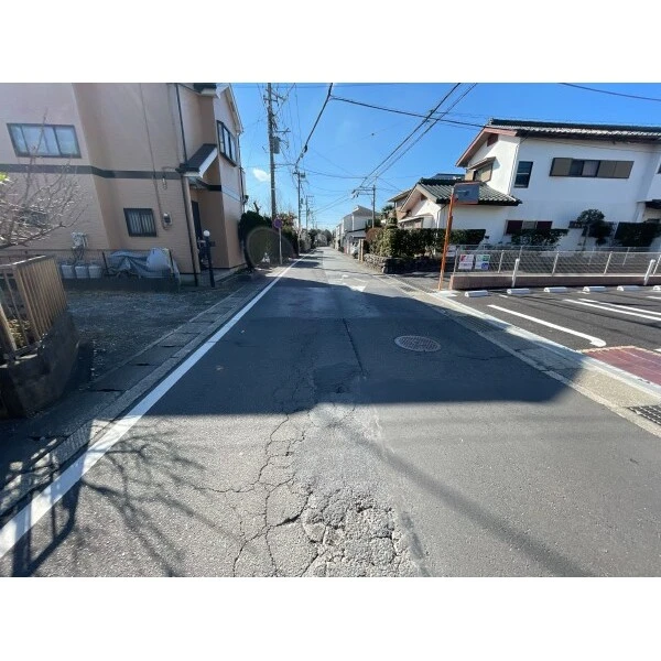 高座郡寒川町倉見 前面道路