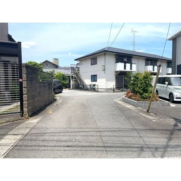 川崎市多摩区菅北浦3丁目 東側道路