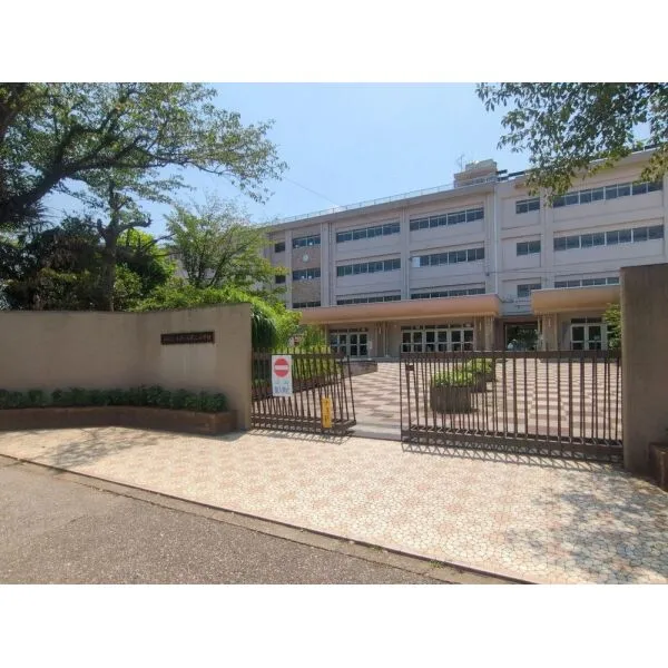柏市大津ケ丘4丁目 柏市立大津ケ丘第二小学校 (小学校)まで約210m(徒歩3分)