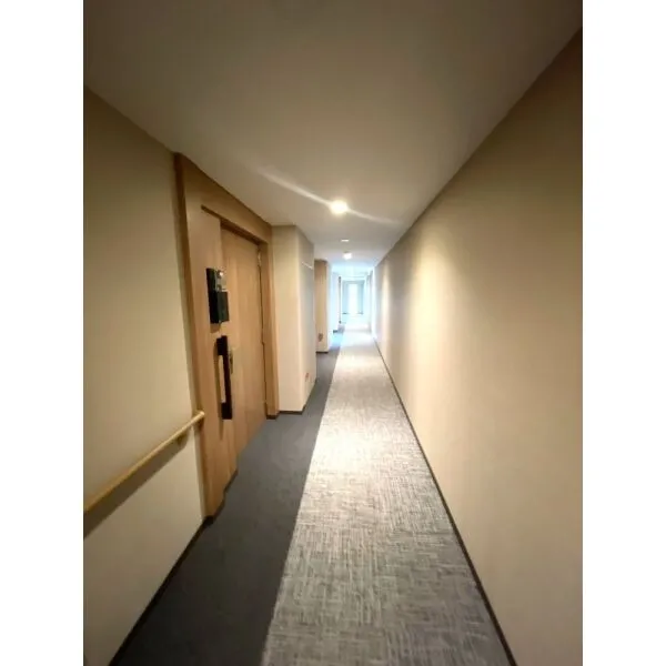 デュオセーヌ国立 共用廊下
