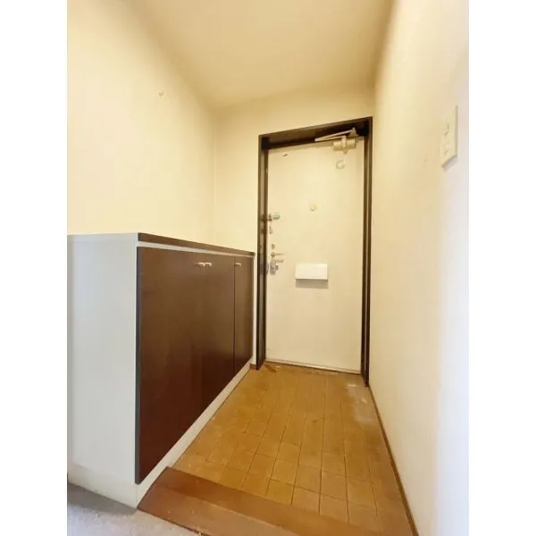 モアクレスト玉川学園2番館 玄関