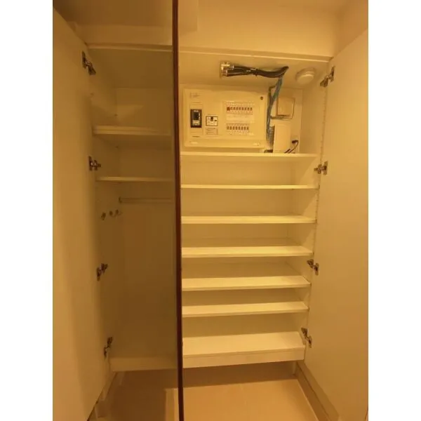 ヴィークコートセンター北 シューズボックス
