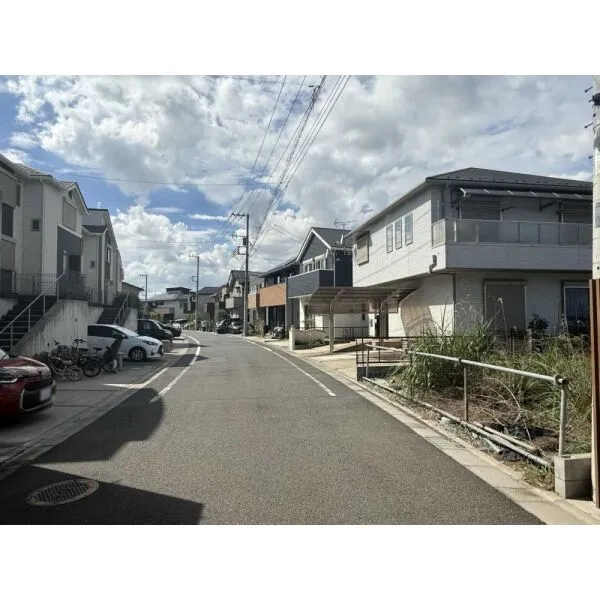 稲城市矢野口 現地(撮影年月：2026年08月)